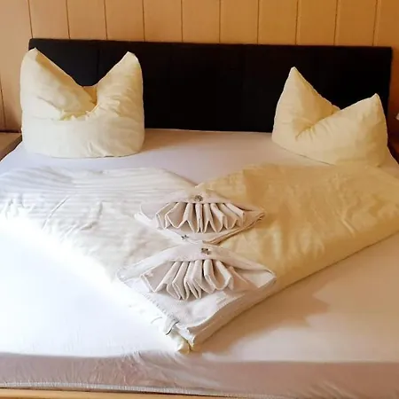 Hubertushof Guest house 3*