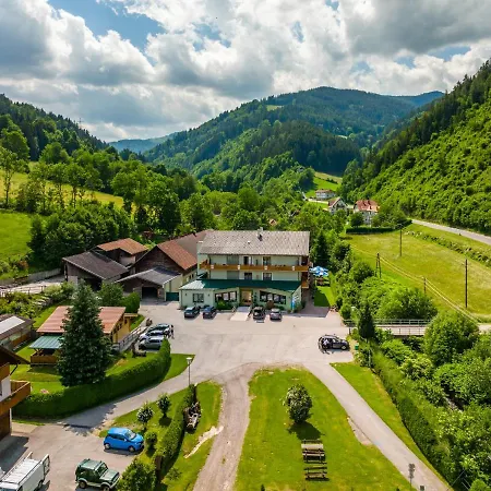 Hubertushof 3*