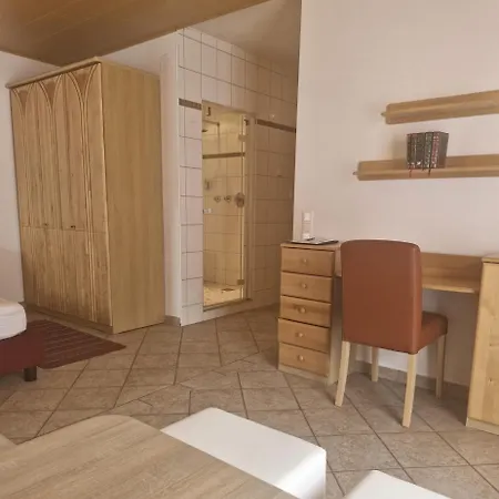 Hubertushof Pensionat 3*