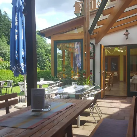 Hubertushof Konukevi 3*