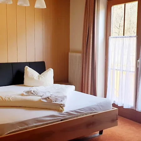 Hubertushof Guest house 3*