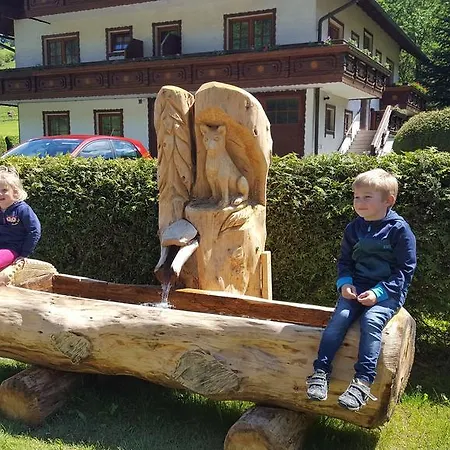 Hubertushof Guest house