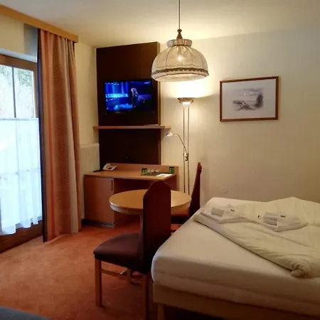 Hubertushof Pensionat 3*